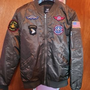 Mens jacket in size L, slightly used